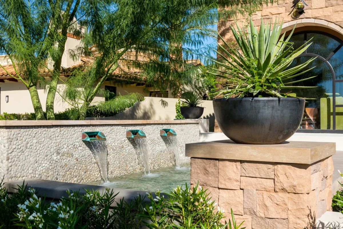 ES_Cut-Coarse-Stone_Custom-Color_ext_spa-2_Bercaw