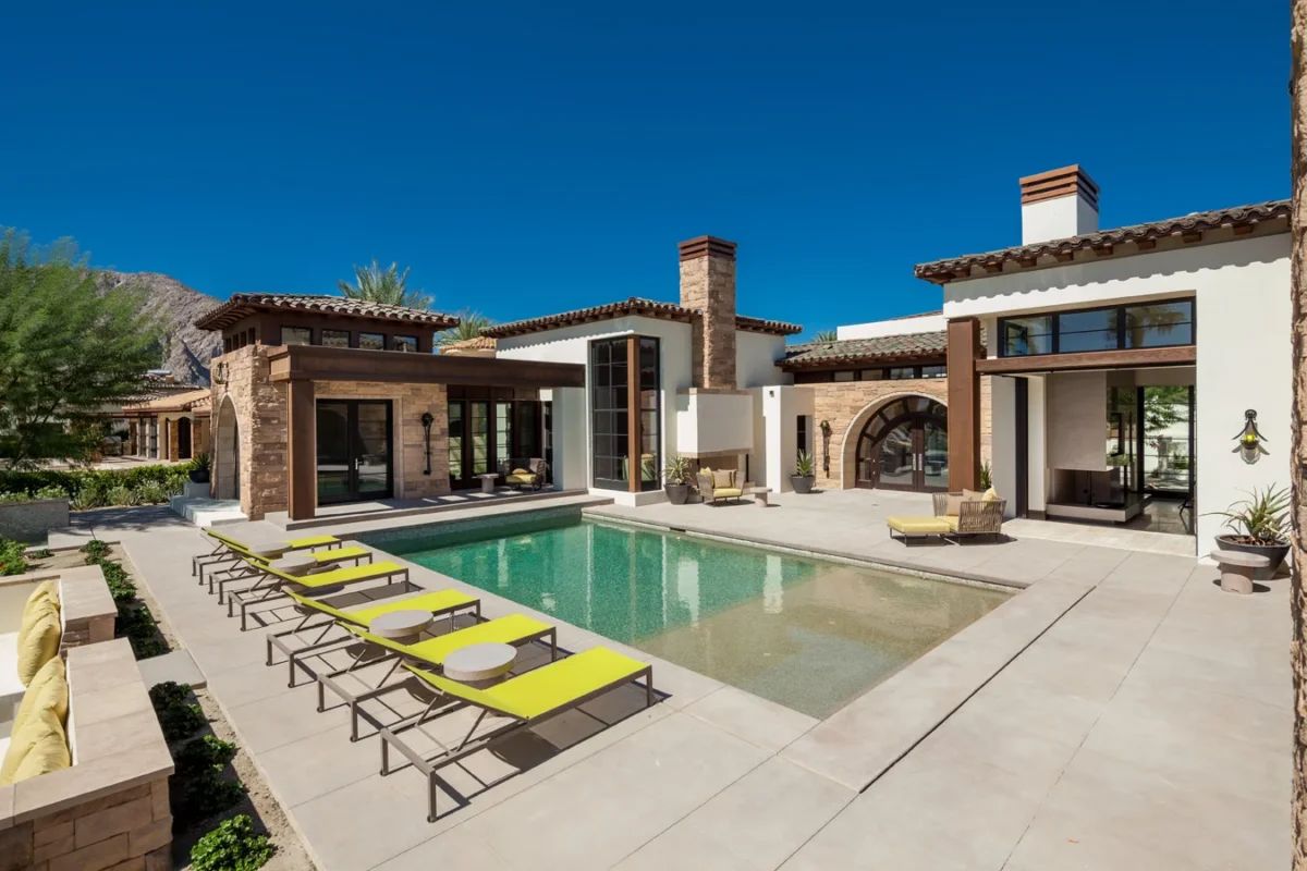 ES_Cut-Coarse-Stone_Custom-Color_ext_pool_Bercaw