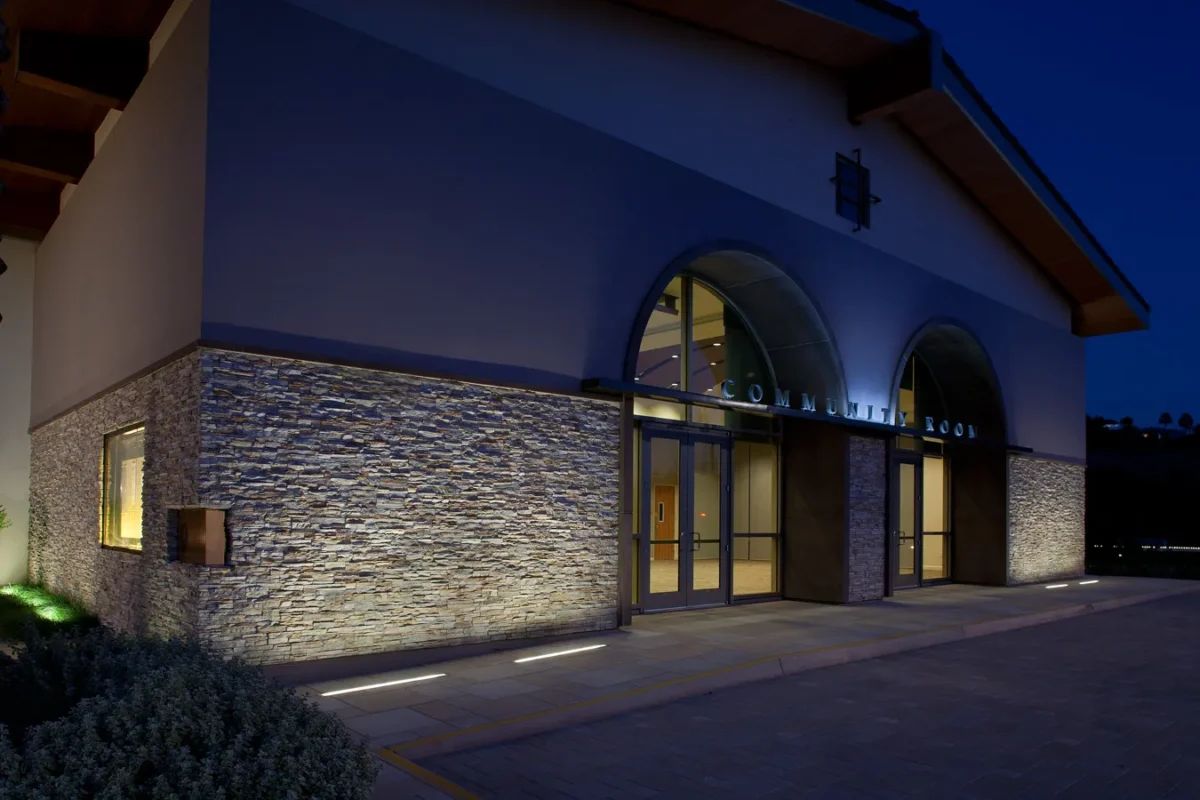 ES_Stacked-Stone_Alderwood_ext_commercial-Laguna-City-Hall_Community-Room