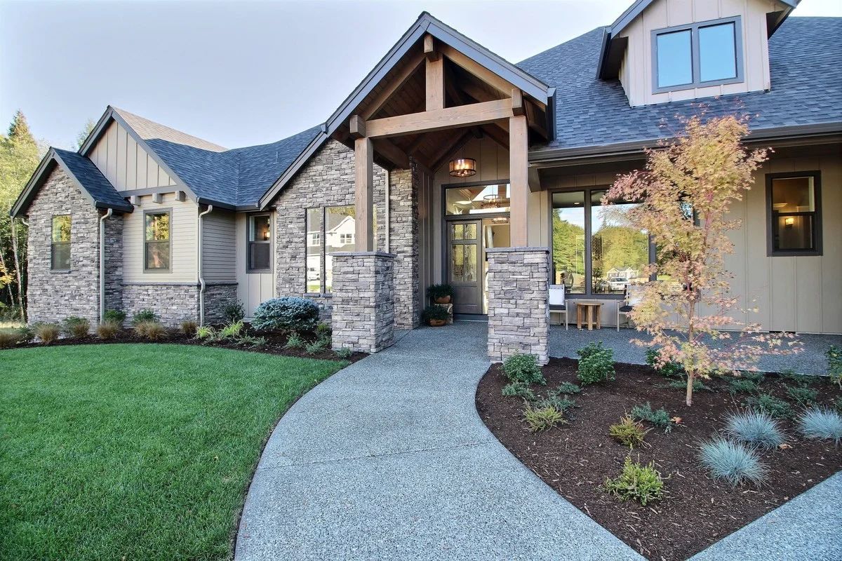 Exterior_Mountain-Ledge-Panel_Silverton_01
