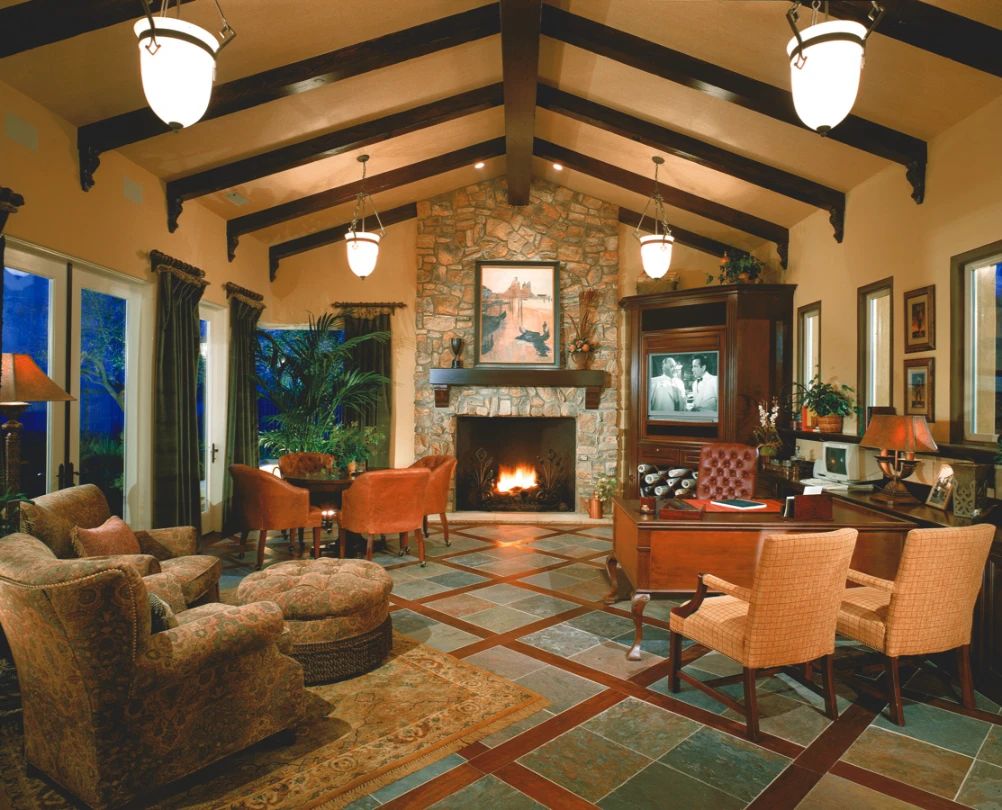 ES_Hillstone_Lucera-Custom_int_living-room-fireplace