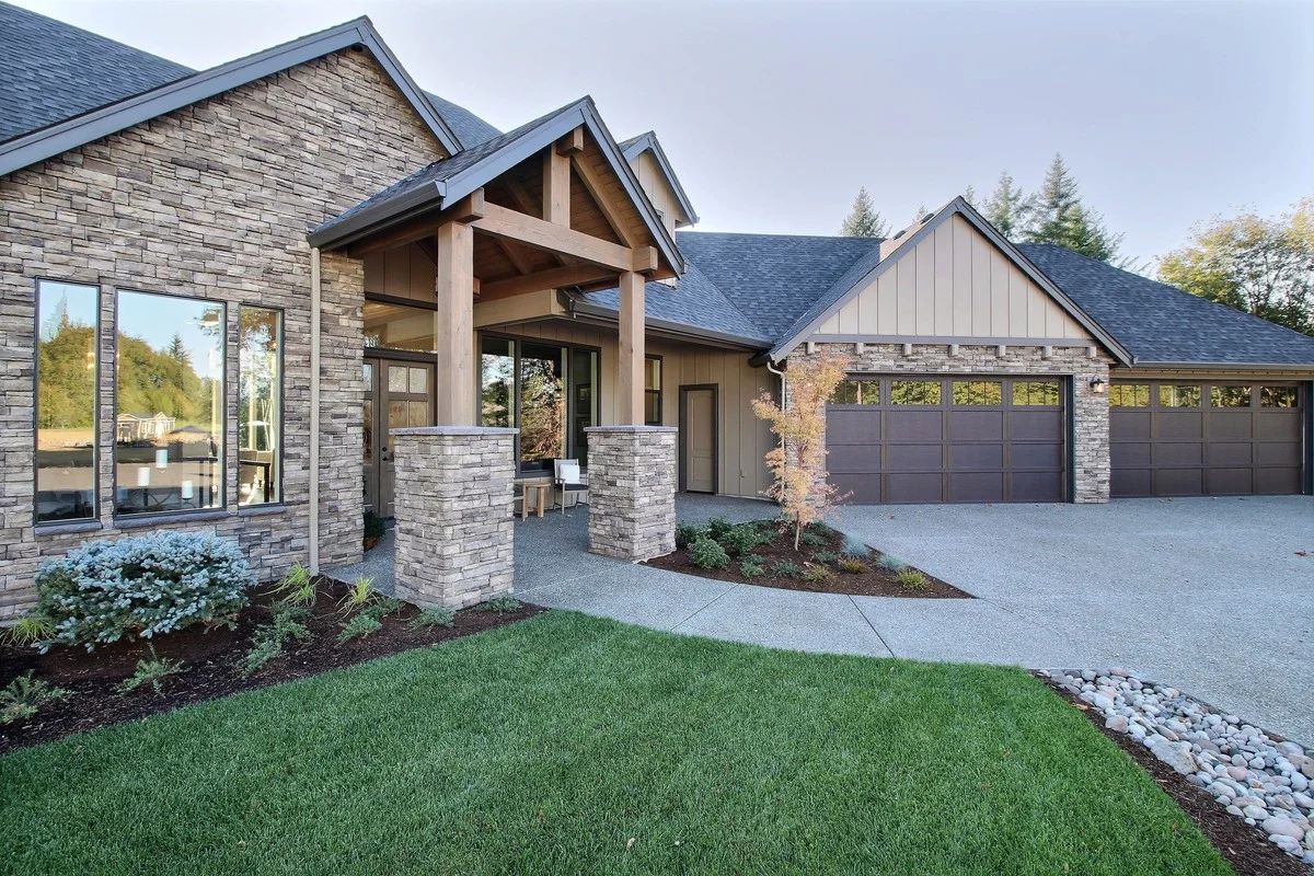 Exterior_Mountain-Ledge-Panel_Silverton_05