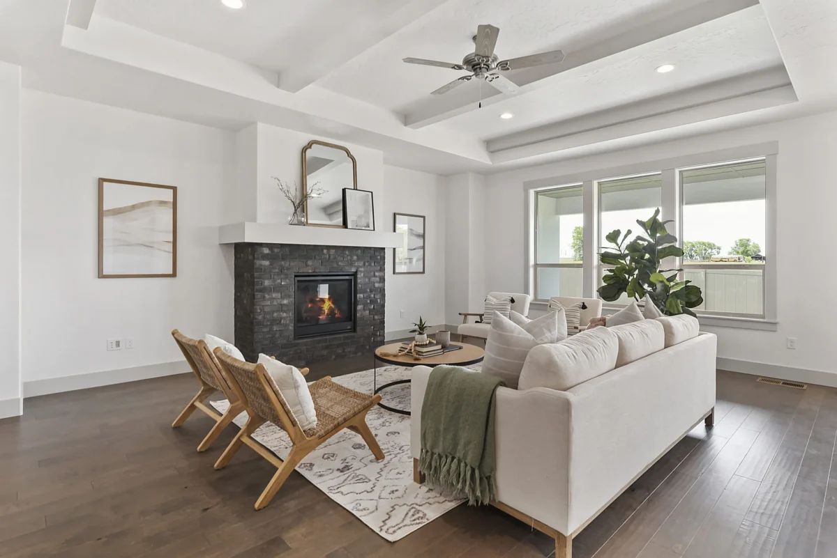 ES_Ironside_TundraBrick_Int_Living-Room_Fireplace_1-scaled