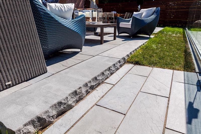 Techo-Bloc - York 60 Step 1