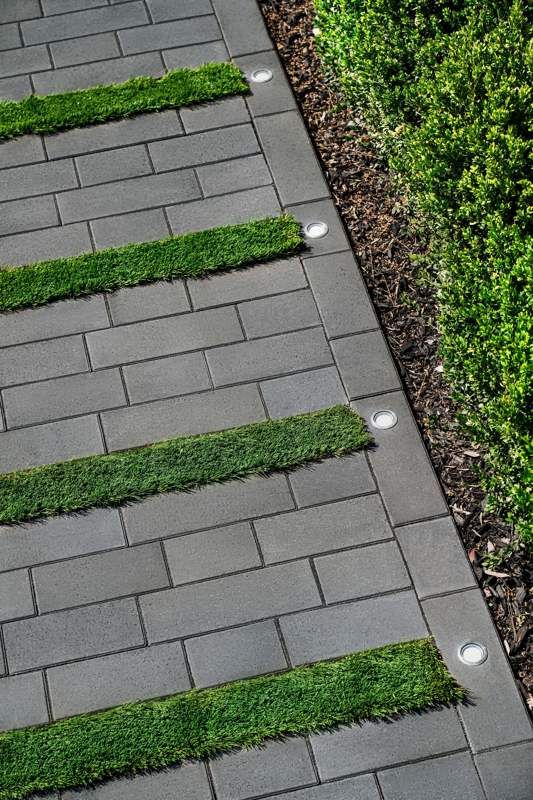 Techo-Bloc - Linea Pavers 6