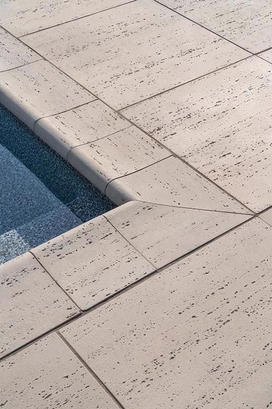 Techo-Bloc - Bali Travertina Raw Coping 9
