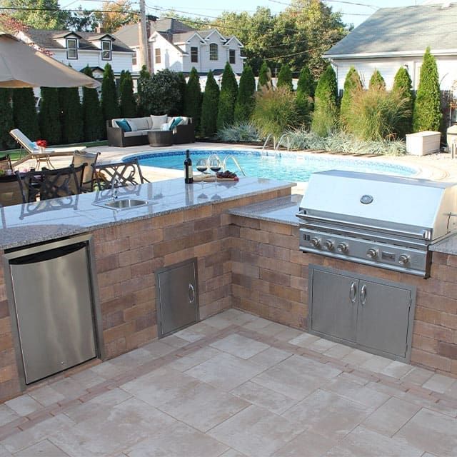Nicolock - Verona Outdoor Kitchen - 2