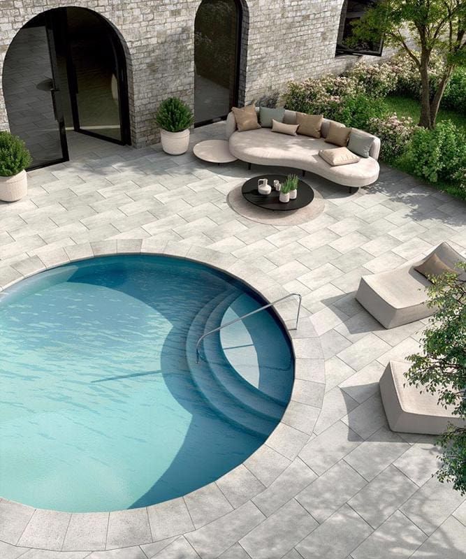 Techo-Bloc - Bullnose Grande Coping 2