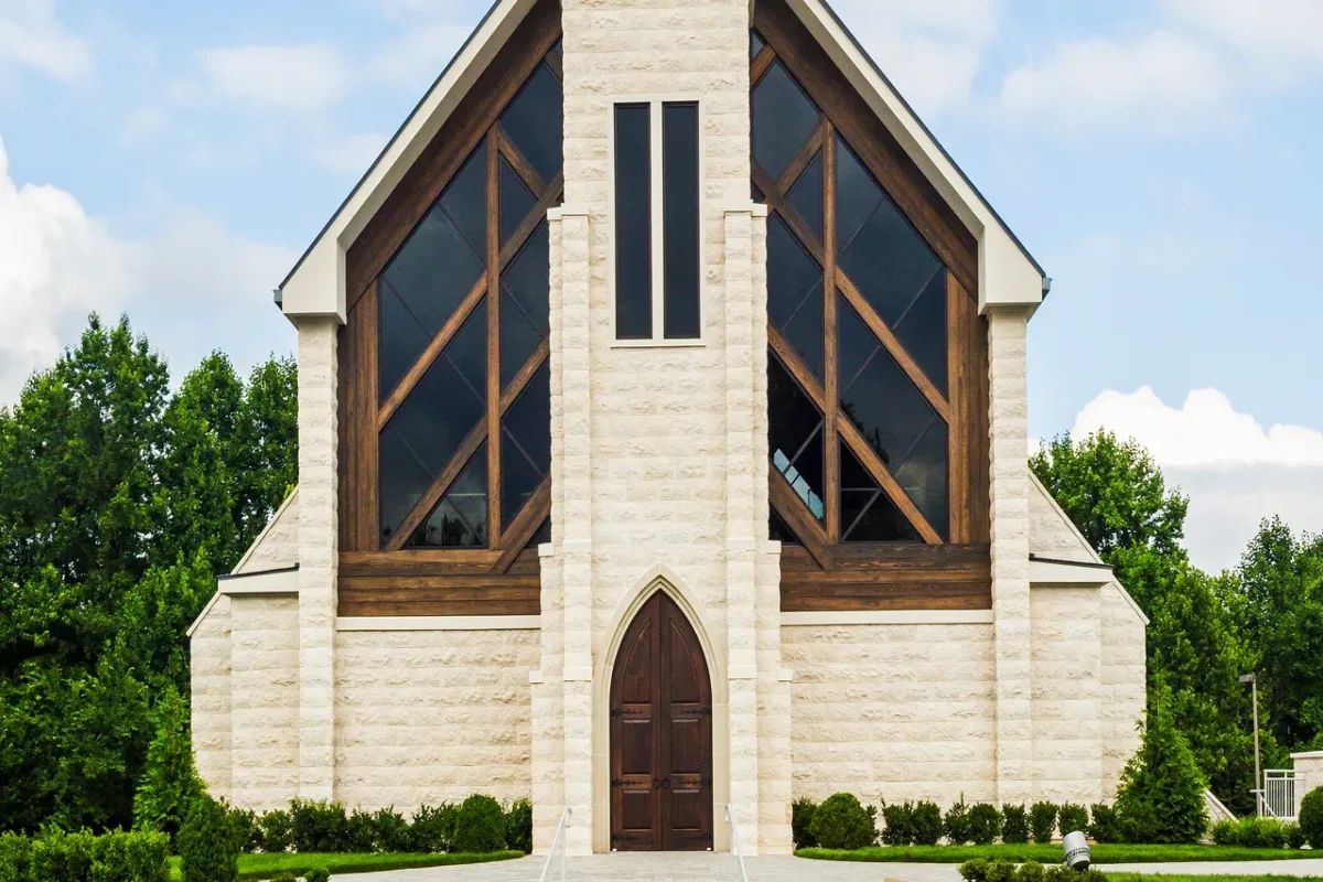 ES_SierraCut24_Monument_Commercial_Exterior_Church_01-1