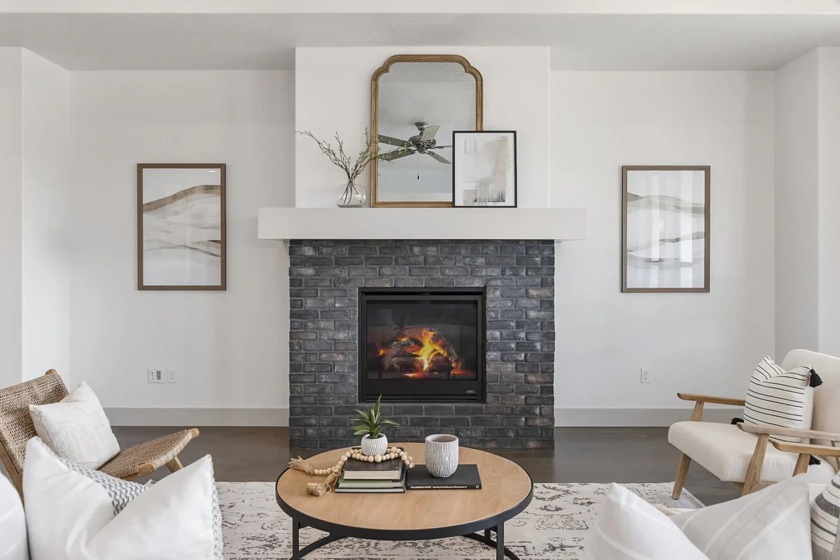 ES_Ironside_TundraBrick_Int_Living-Room_Fireplace_3-scaled