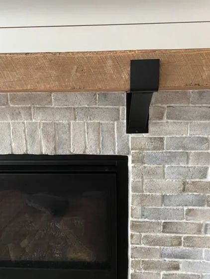 ES_Latigo_TundraBrick_Int_Fireplace_1