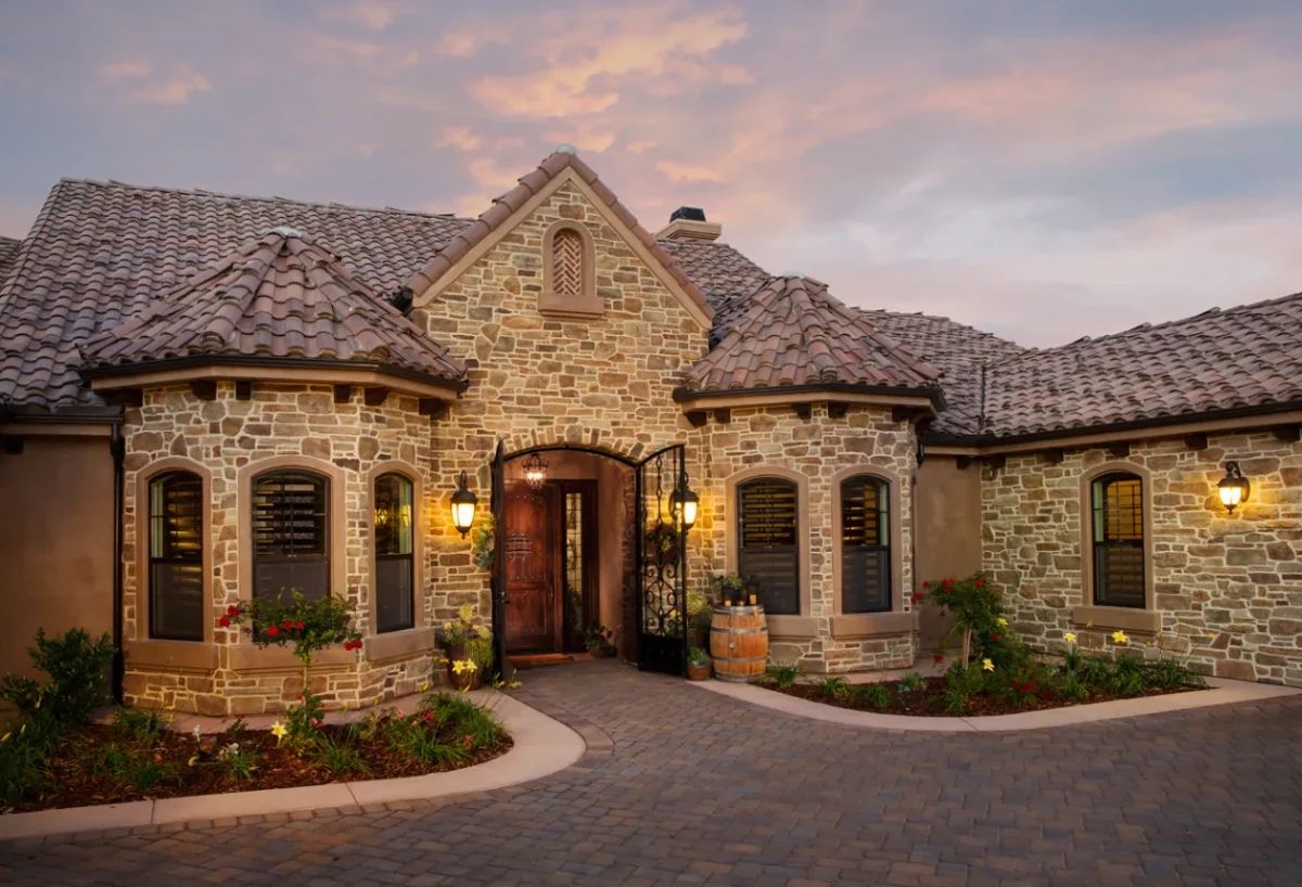 ES_Cypress-Ridge_Orchard_ext_front_Hooker-Home_dusk