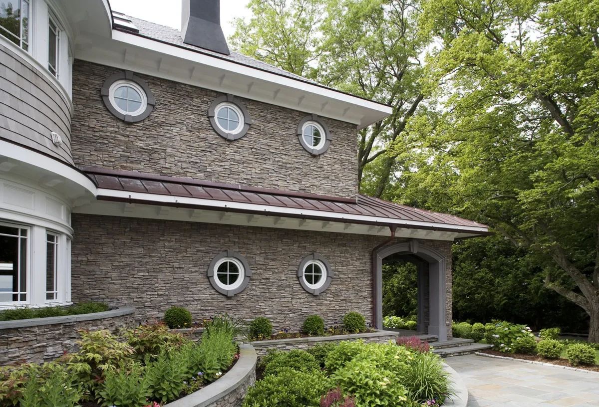 ES_Stacked-Stone_Nantucket_Ext_Carr-Residence_entrance2