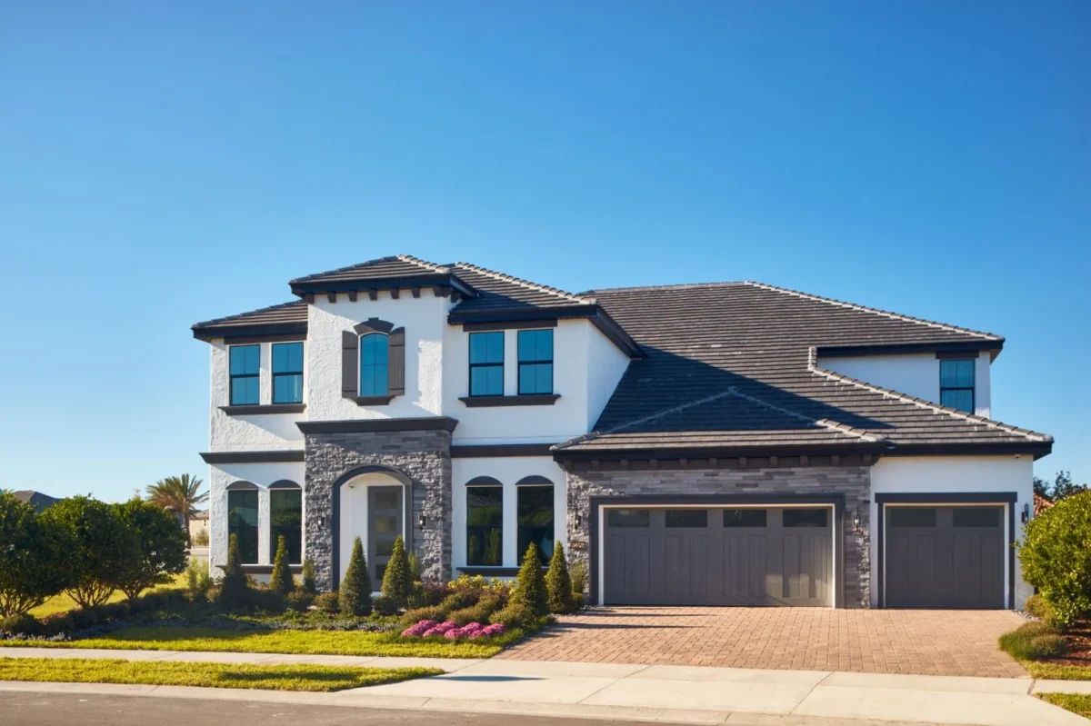 ES_LedgeCut33_Beach-Pebble_reNEWable-Home_Exterior