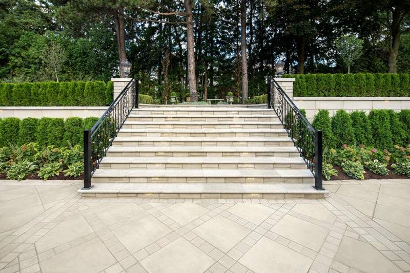 Techo-Bloc - Bullnose Grande Coping 3