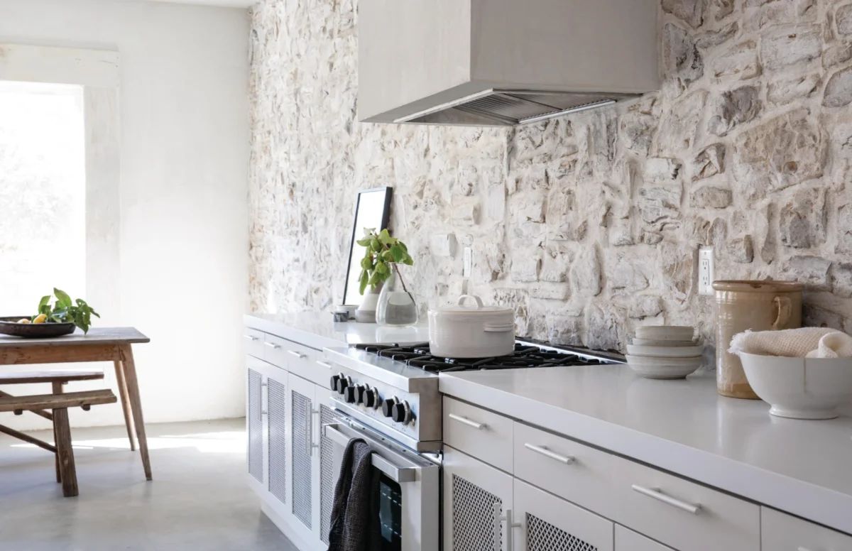 ES_Hillstone_Lucera_Kitchen-scaled