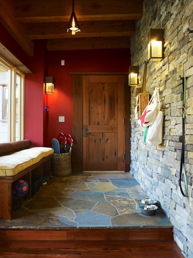 ES_Mountain-Ledge_Sierra_ext_doorway