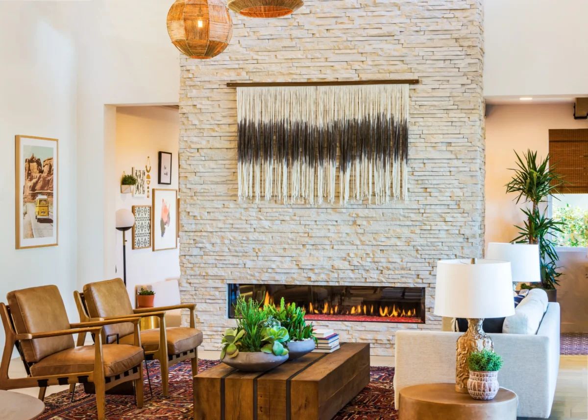 ES_European-Ledge_Linen_Int_Living-Room-scaled