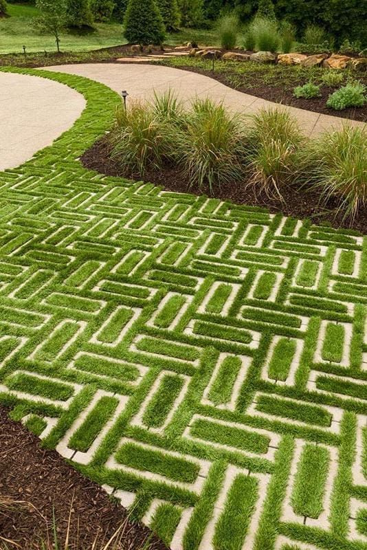 Techo-Bloc - Aquastorm Paver 3