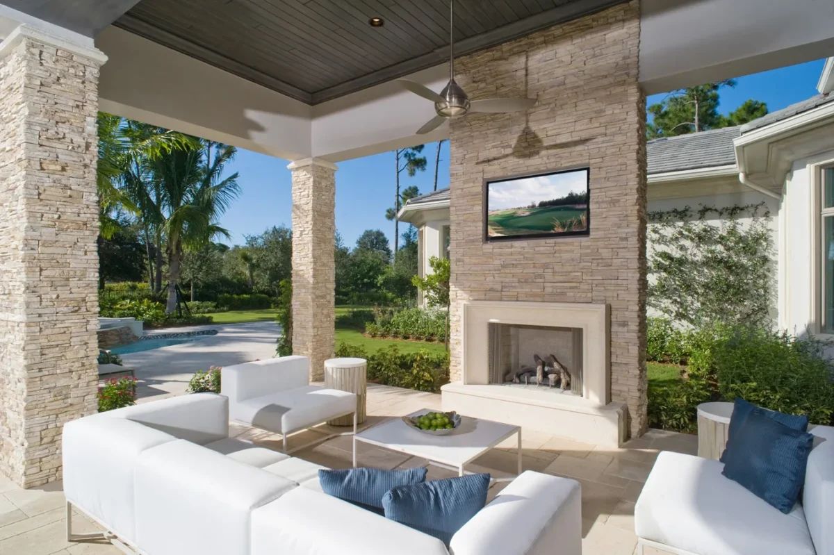 ES_Stacked-Stone_Dry-Creek_ext_Thomson-patio_off_family