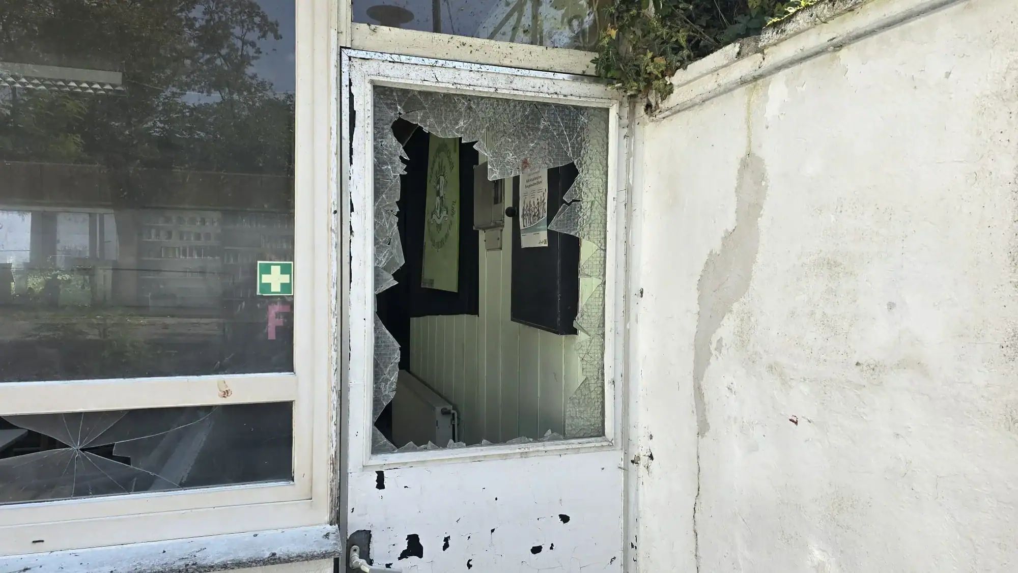 Wieder Einbruch in die „Villa Afra“ in Köln-Poll – Stadt Köln lässt öffentliches Eigentum verkommen
